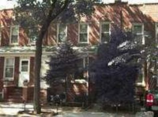 7852 75th St, Ridgewood, NY 11385