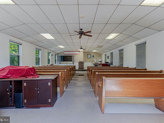 5th image of 2300 Burke Ave