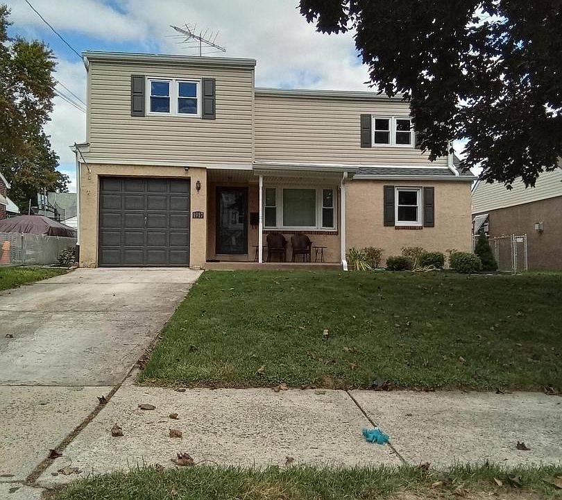 1st image of 1917 Griffith St