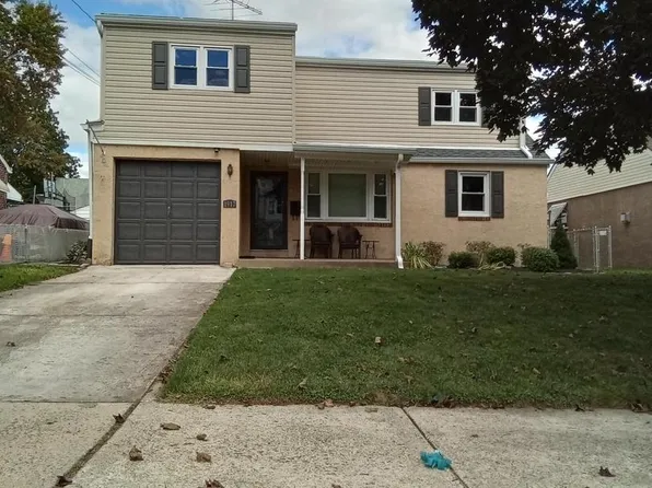 1917 Griffith St, Philadelphia, PA 19111