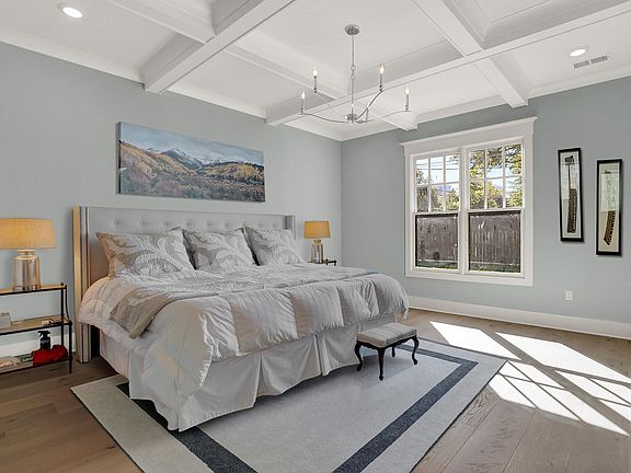 5th image of 4993 Greenway Ave