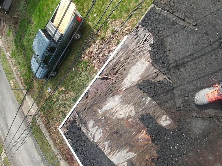 863 Glenwood Ave — Photo 15