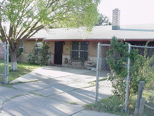 1st image of 1211 Auburn Dr