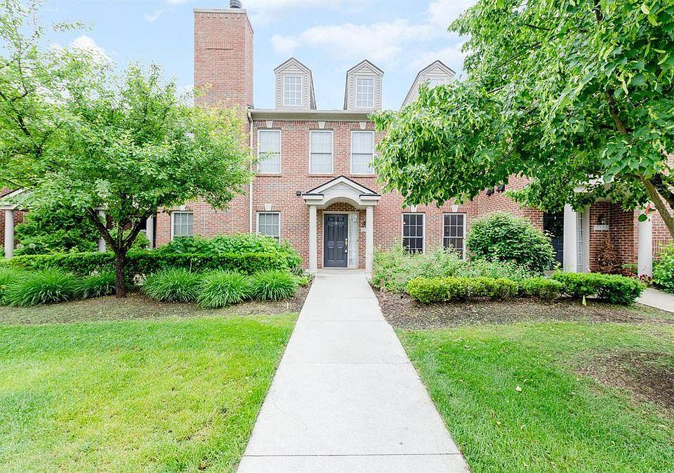 5731 Hampshire lane townhouse