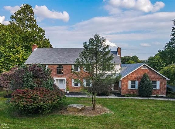 3rd image of 7630 Sweetwood Dr