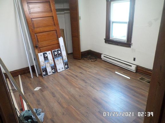 4th image of 39030 Brookfield Ave APT B