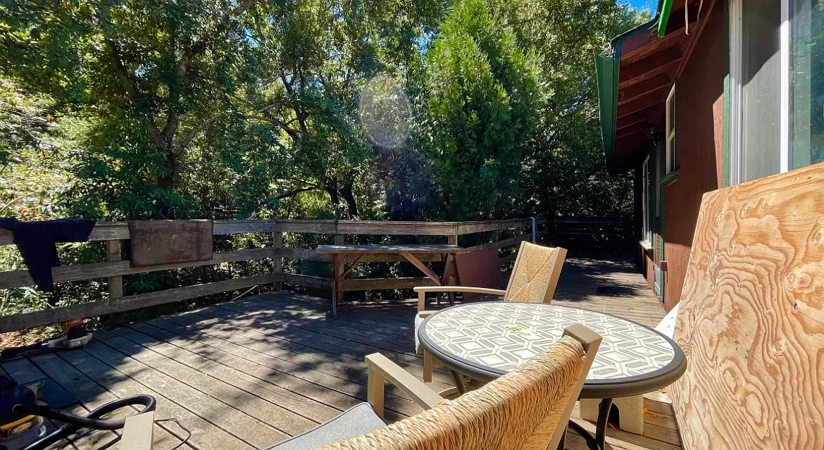 2 bed, 1000 sqft, $2,300 — Photo 3