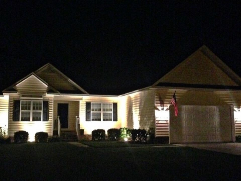 1st image of 150 Silver Peak Dr