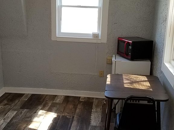 2nd image of 125 E Mississippi Ave #5