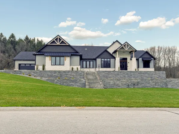 32170 Bent Oak Trl, Niles, MI 49120