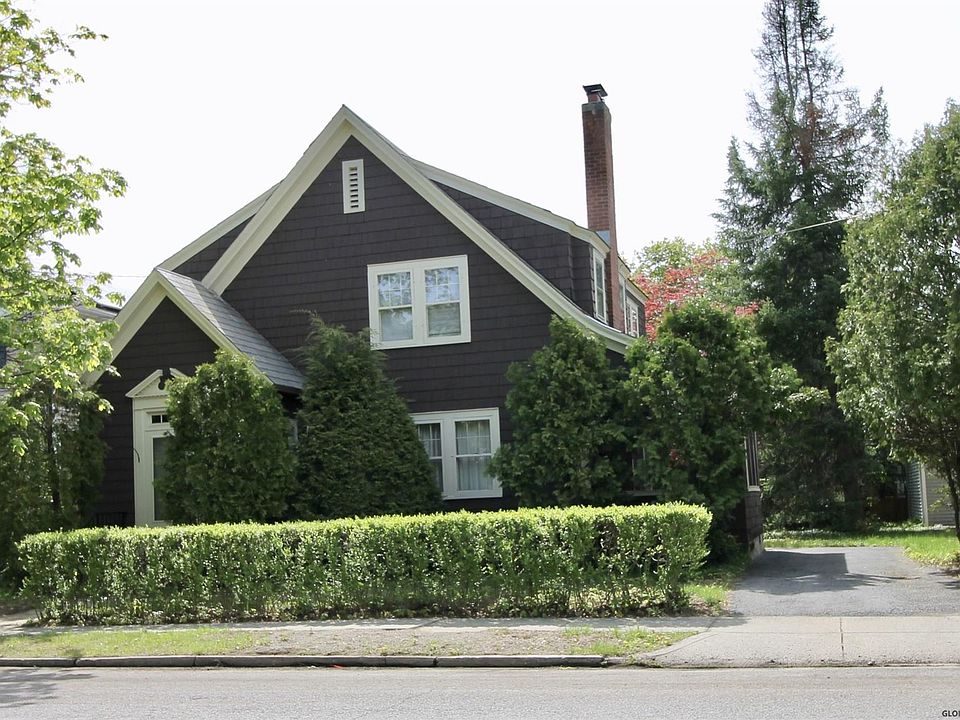 1st image of 16 Sheridan St