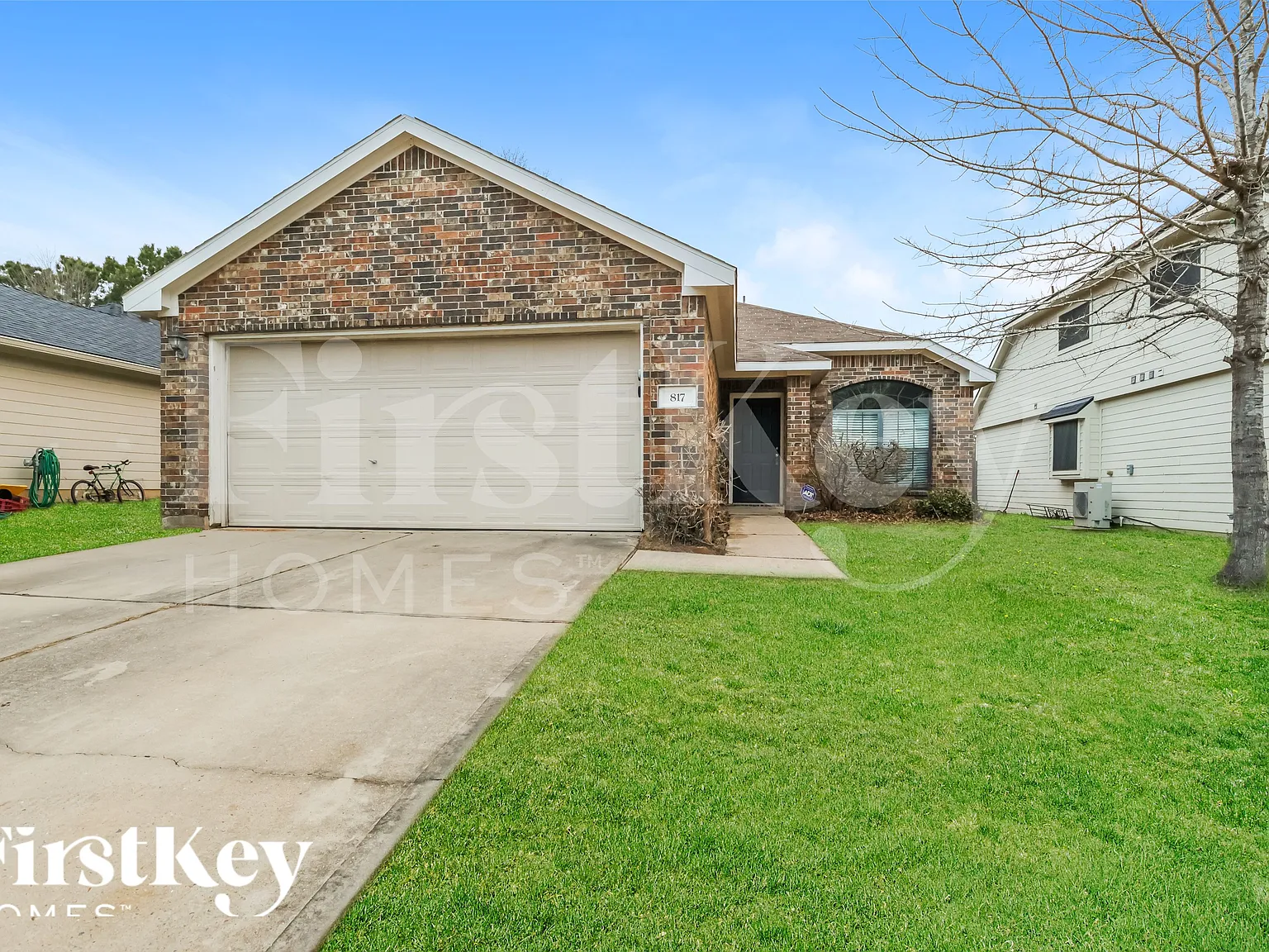 3 bed, 2.0 bath, 1320 sqft, $1,870 — Photo 1