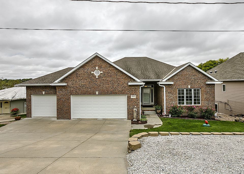 1st image of 9502 Clubhouse Cir