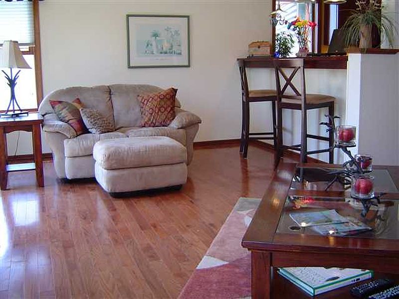 4th image of 36 CAPITOL Place