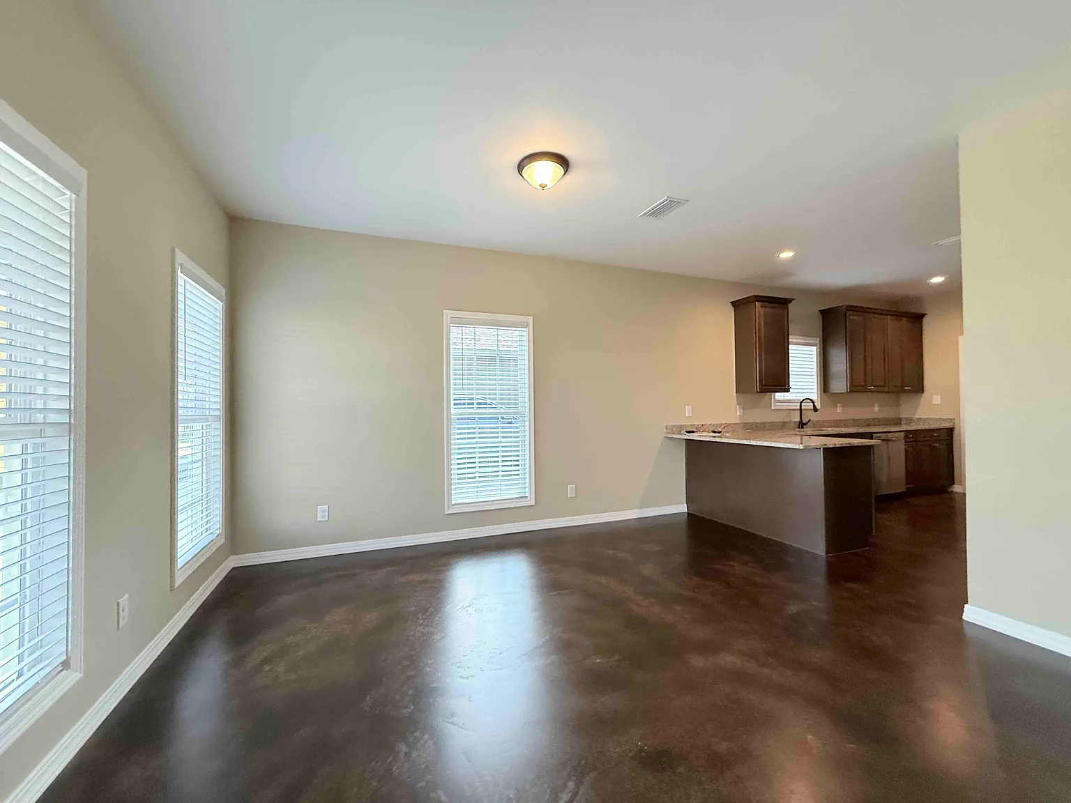 Available Mid September!! 3 Bedroom / 2 Bath In Spanish Fort! — Photo 3