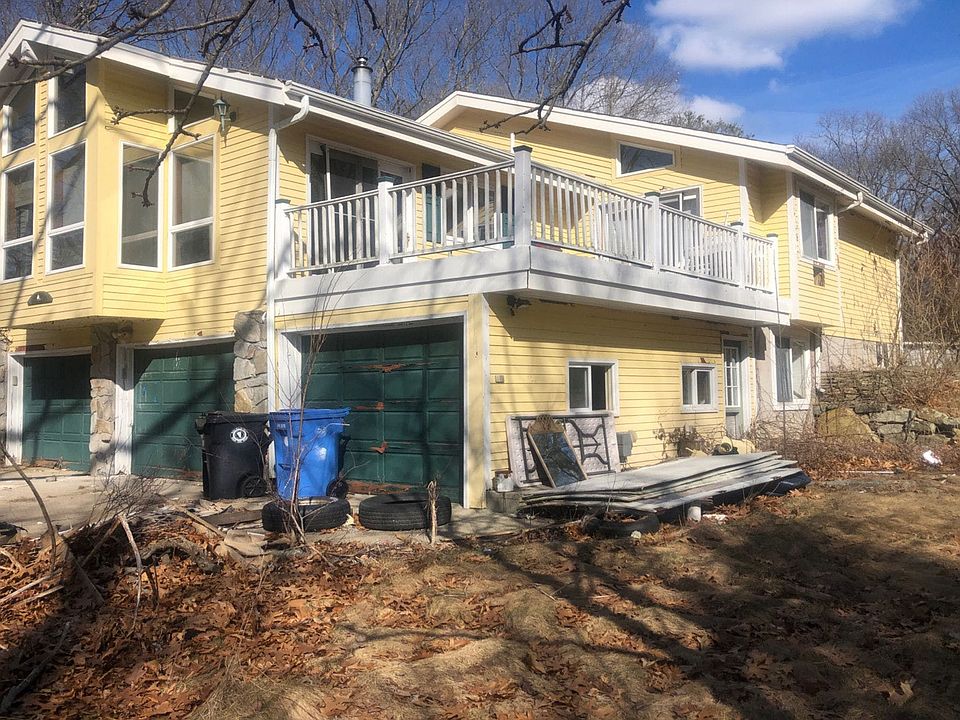1st image of 191 W Wrentham Rd