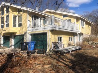 191 W Wrentham Rd, Cumberland, RI 02864