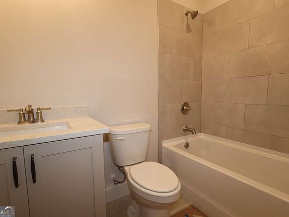 7th image of this home