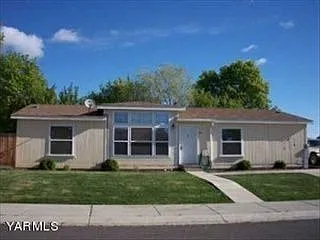 6301 Crestfields Rd photo 1