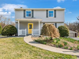 1855 Ivanhoe Dr, North Huntingdon, PA