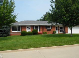 906 Vale St, Bloomington, IL 61701