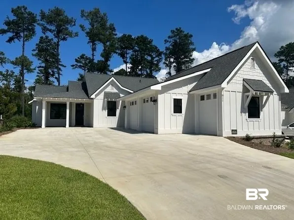 811 Geranium Dr, Fairhope, AL 36532