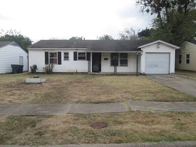 1st image of 4536 Bridle Wood Dr
