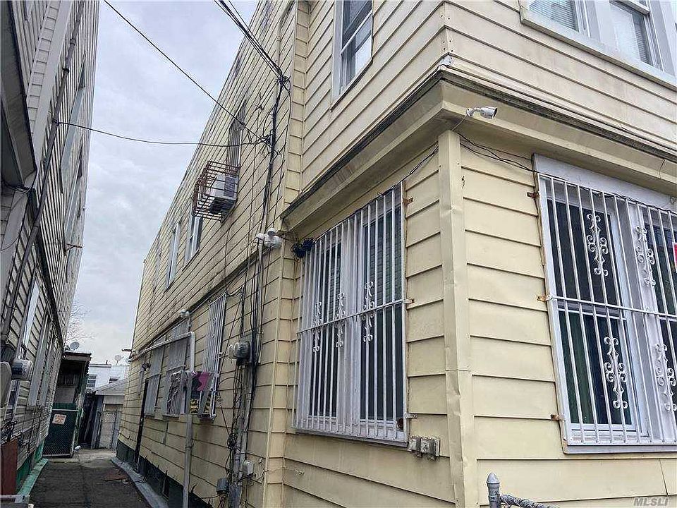 2nd image of 9713 147th Pl