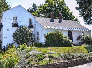 1164 S East St, Amherst, MA 01002