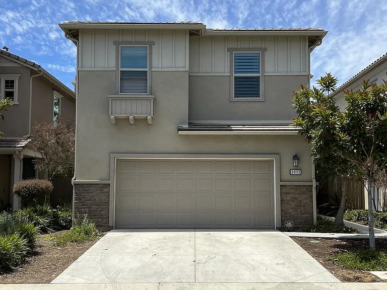 2072 Blue Oak Ln — Photo 2