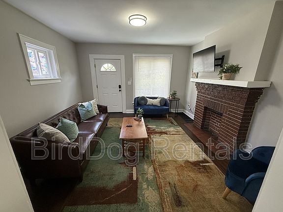 3rd image of 2668 Dayton Ave #2668