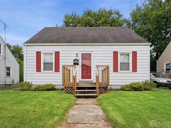 1027 N Burnett Rd, Springfield, OH 45503