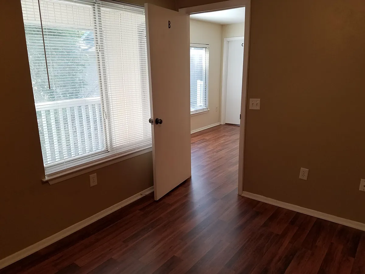 Building Photo - 4000 SW 23rd St #4-304