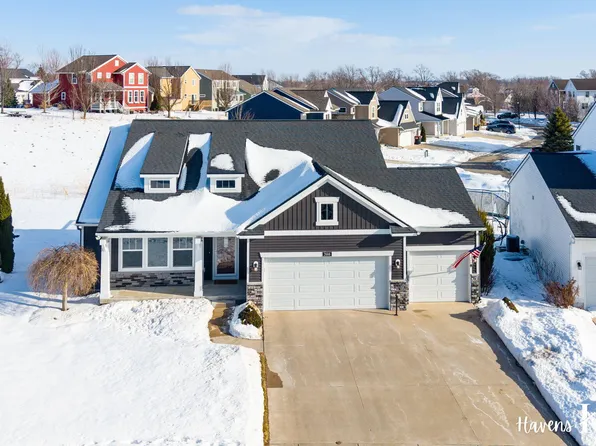 2698 Red Bud Dr #18, Zeeland, MI 49464