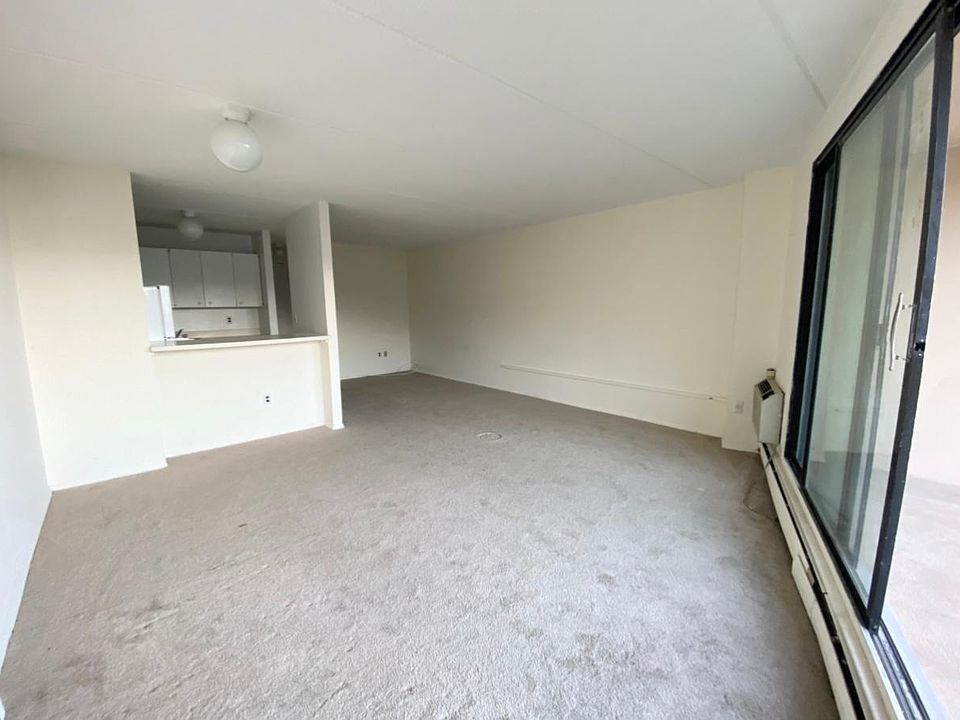 1st image of 1155 Warburton Ave APT 4C