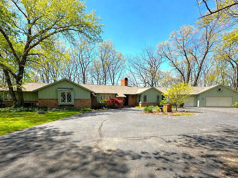 1st image of 11882 High St #421