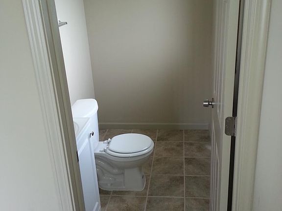 Master Bed Half Bath