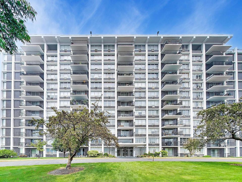 1st image of 8809 W Golf Rd APT 7F