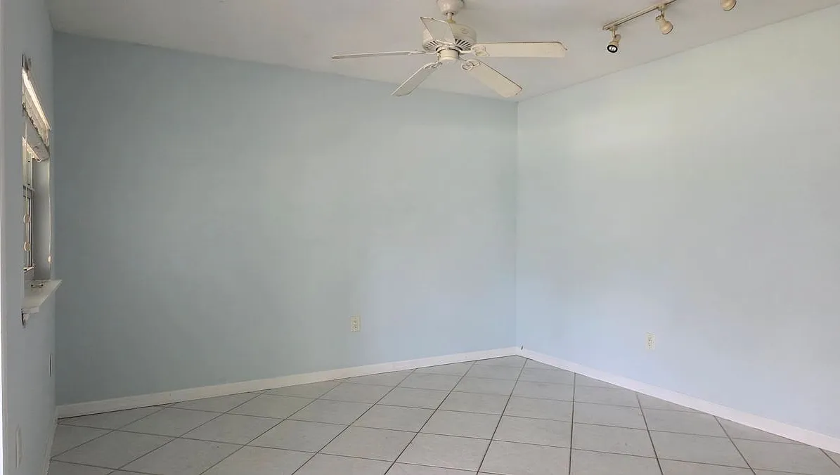 2 bed, 1.0 bath, 1152 sqft, $1,950 — Photo 3