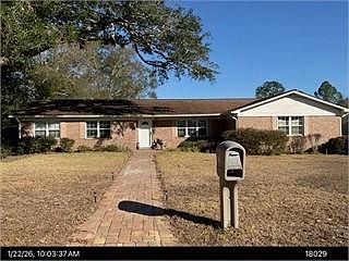 1st image of 1602 Kecia Way