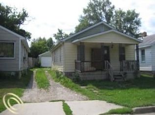 724 Vaught St, Pontiac, MI 48340