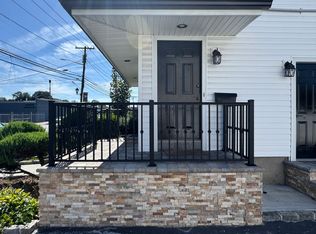 492 E Meadow Ave, East Meadow, NY 11554