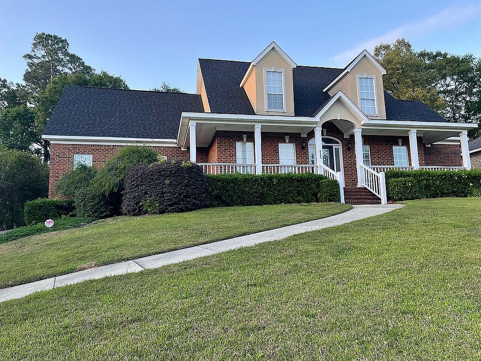 Beautiful two story elevatio