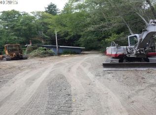 99669 Donalds Rd, Brookings, OR 97415