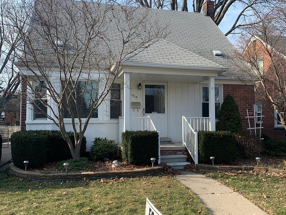 1st image of 1712 Venice St
