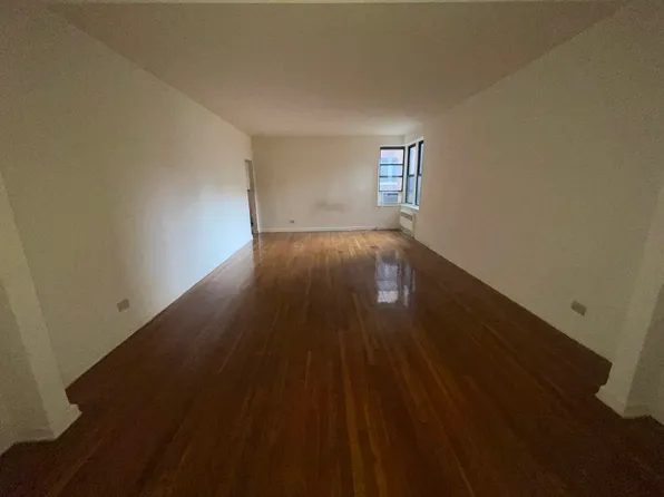 74-10 35th Avenue image 1 of 7