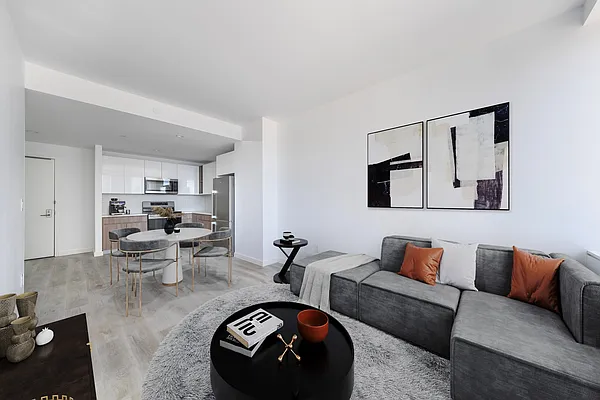 Rented by LL Real Estate Services | media 1