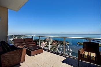 4th image of 400 Beach Dr NE Unit 2806
