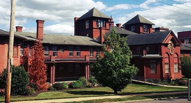 32 Unit Apartment Complex