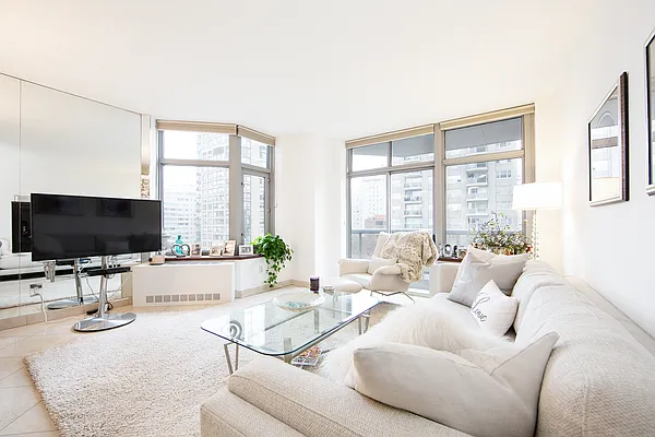 Rented by Living New York | media 4
